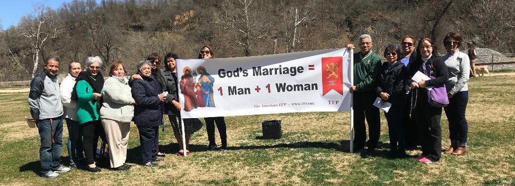 courage-cheer-3118-traditional-marriage-rosary-rallies-across-america-4