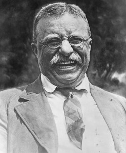 800px-Theodore_Roosevelt_laughing