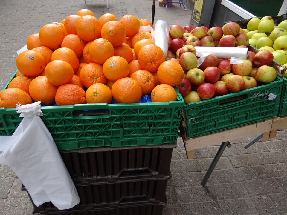 Return to Order The Apples-and-Oranges Debate over Tariffs 8