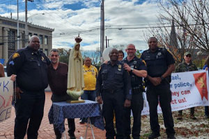 Over 1,100 Rosary Rallies for Police who Maintain Law and Order!