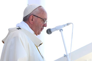 In New Autobiography: Pope Francis Again Defends Civil Unions for Homosexuals