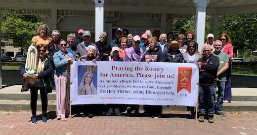 Rosary Rallies for America Call out to Our Lady to Come to America’s Aid