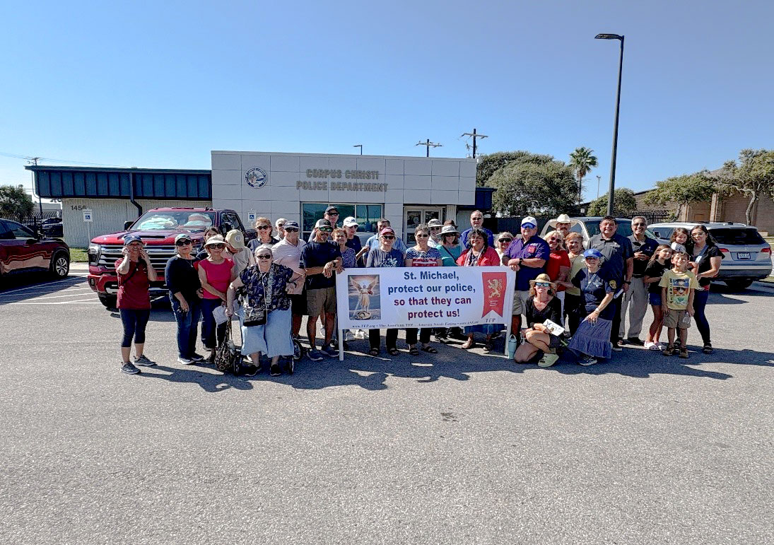 Praying for the Police: More than 1,200 Rosary Rallies Held in Thanks