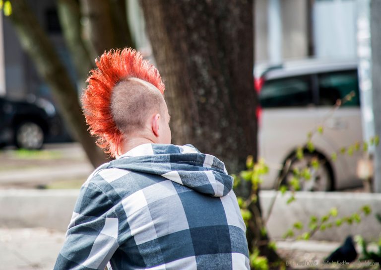 Does a Good Haircut Matter?