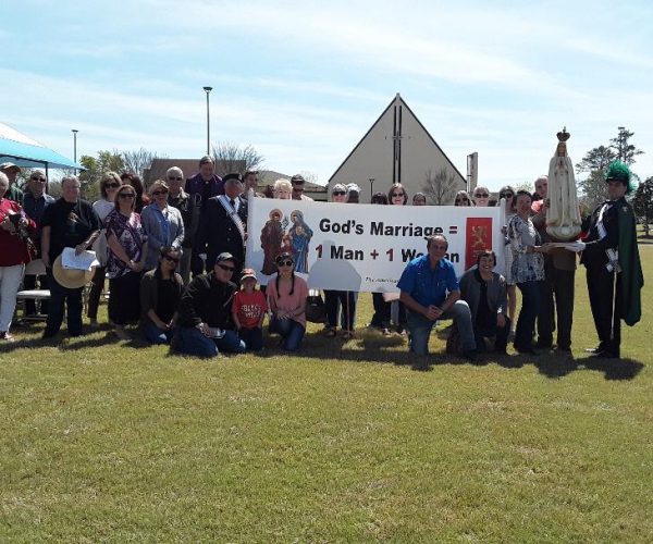 courage-cheer-3118-traditional-marriage-rosary-rallies-across-america-23