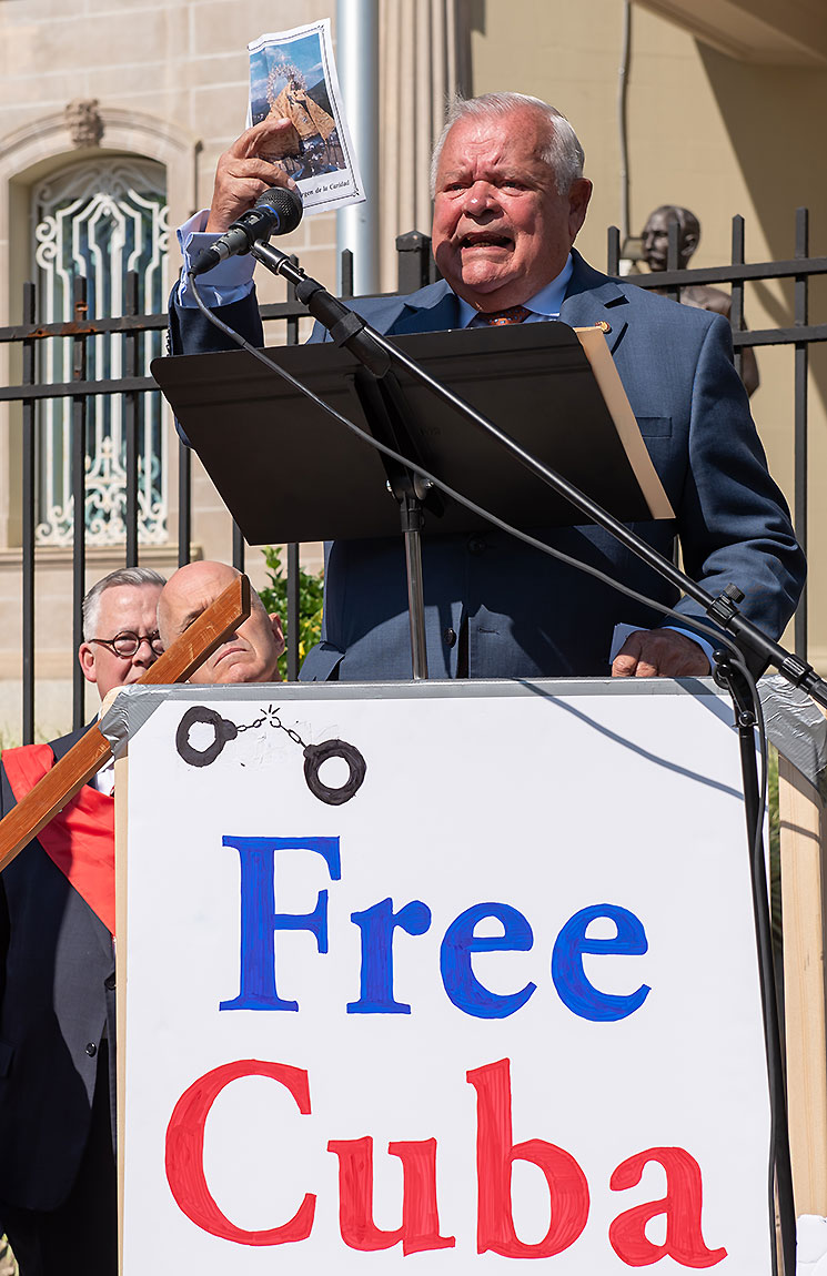 Sergio de Paz Free Cuba NOW! Press Conference Rally