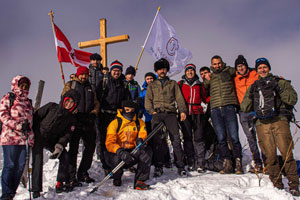 ‘In Hoc Signo Vinces’: How French Youth Are Raising the Cross Across the Nation
