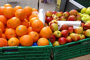 The Apples-and-Oranges Debate over Tariffs