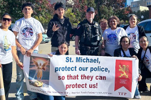 Praying for the Police: More than 1,200 Rosary Rallies Held in Thanks